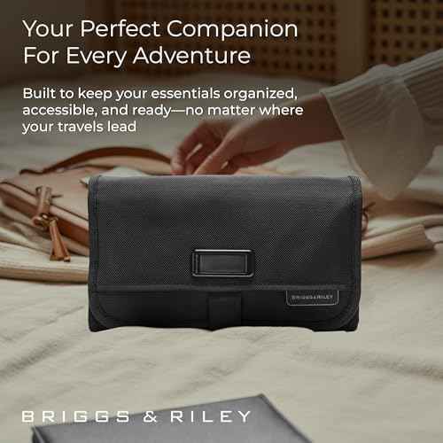 Briggs & Riley Slim Hangable Kit - Hanging Toiletry Travel Bags for Women & Men, Organizer for Vacation, Compact Dopp Kit for Bathroom Accessories, Makeup, & Skincare - Baseline Collection, Black