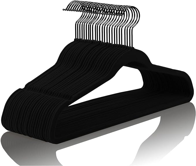 MIZGI Premium Velvet Hangers Heavy Duty by MIZGI