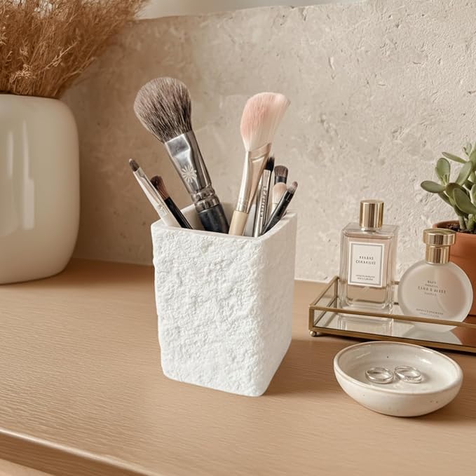 White Stone-Look Toothbrush Holder - Image 7