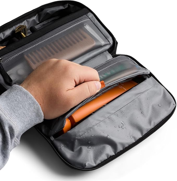Bellroy Hanging Toiletry Kit - Image 5