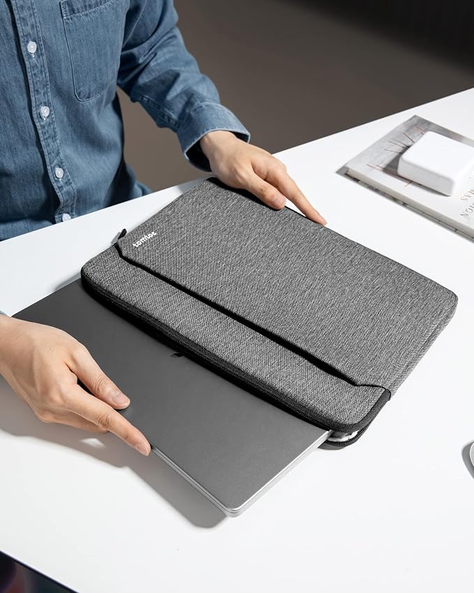 tomtoc Slim Laptop Sleeve for 14-inch MacBook Pro M5/M4/M3/M2/M1 Pro/Max - Image 5