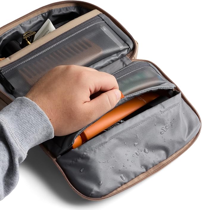 Bellroy Hanging Toiletry Kit - Image 5