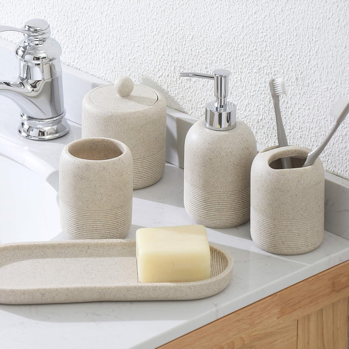5-Pieces Bathroom Accessory Set Hight Quality Polyresin
